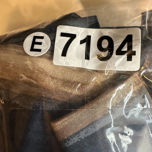 Vintage Pendleton 100% Silk Top Womens 4 Blue Beige Aztec Southwestern Blouse‎ - Picture 15 of 15